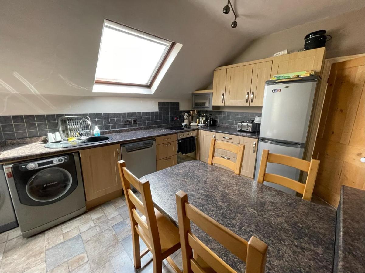 Seaside Rentals Bournemouth - 2Br, Upto 6Ppl, Beach 3 Min Walk, Dogs Ok, Wifi, Park 2 Cars Eksteriør billede