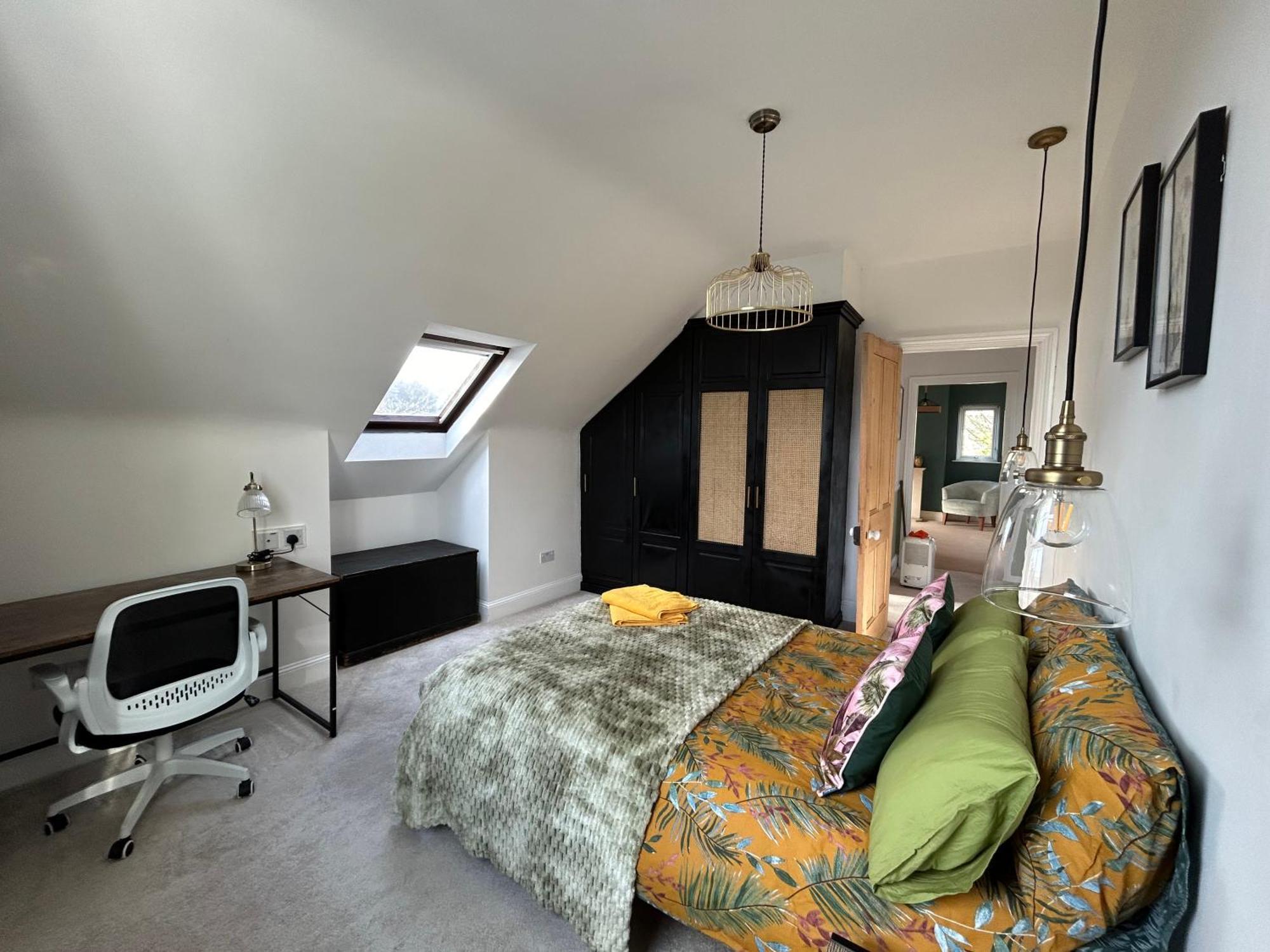 Seaside Rentals Bournemouth - 2Br, Upto 6Ppl, Beach 3 Min Walk, Dogs Ok, Wifi, Park 2 Cars Eksteriør billede
