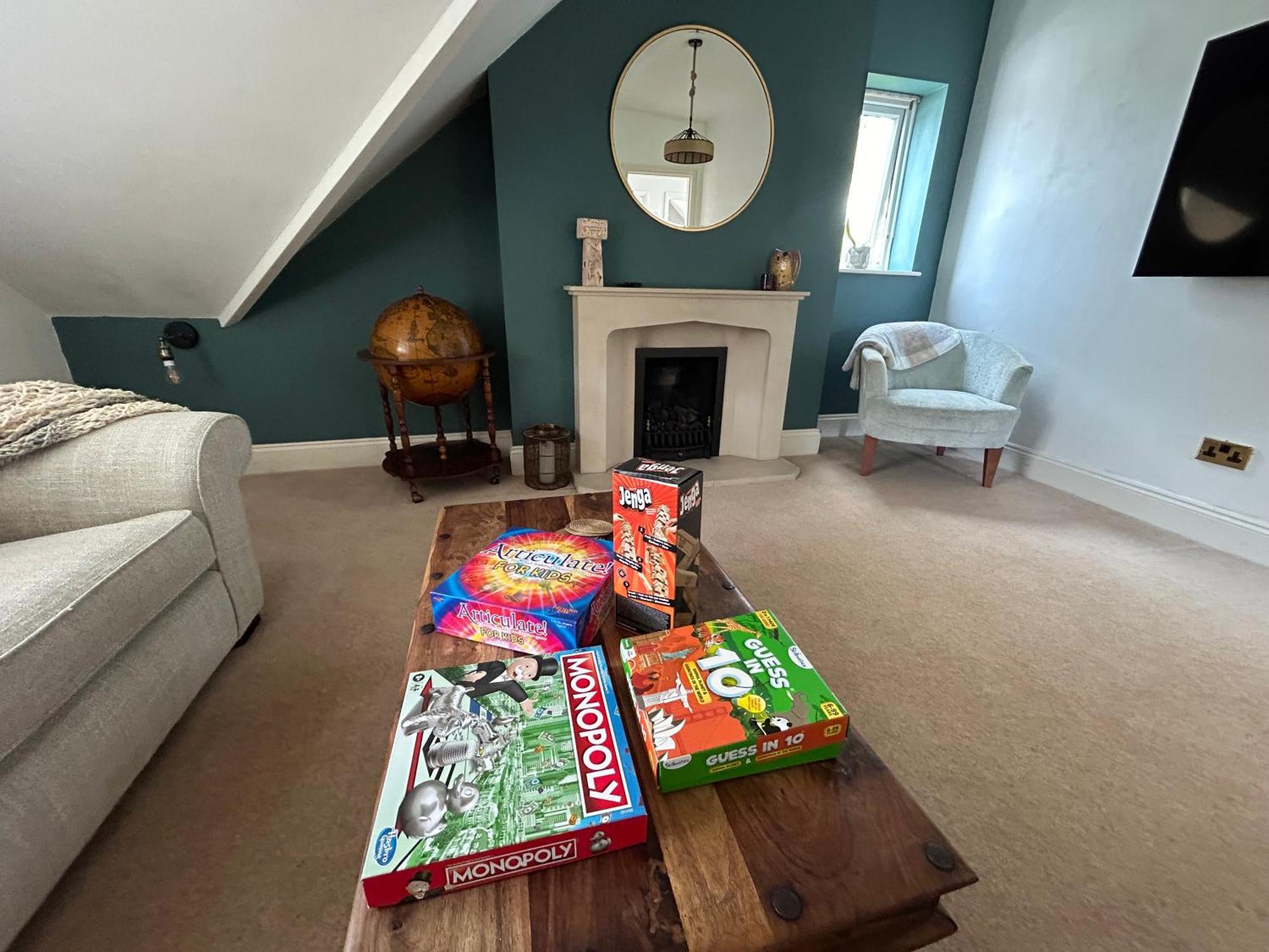 Seaside Rentals Bournemouth - 2Br, Upto 6Ppl, Beach 3 Min Walk, Dogs Ok, Wifi, Park 2 Cars Eksteriør billede