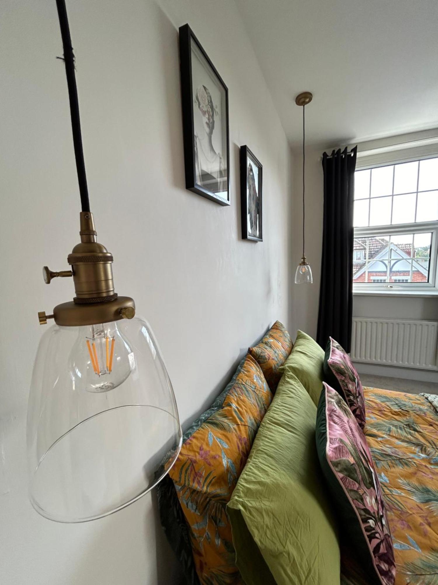 Seaside Rentals Bournemouth - 2Br, Upto 6Ppl, Beach 3 Min Walk, Dogs Ok, Wifi, Park 2 Cars Eksteriør billede