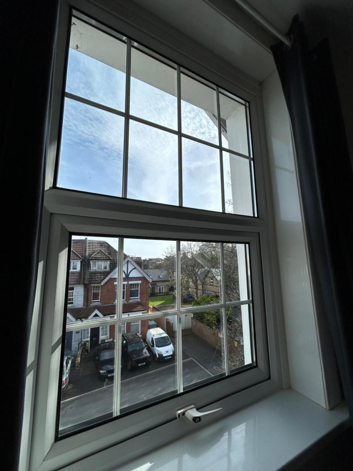 Seaside Rentals Bournemouth - 2Br, Upto 6Ppl, Beach 3 Min Walk, Dogs Ok, Wifi, Park 2 Cars Eksteriør billede