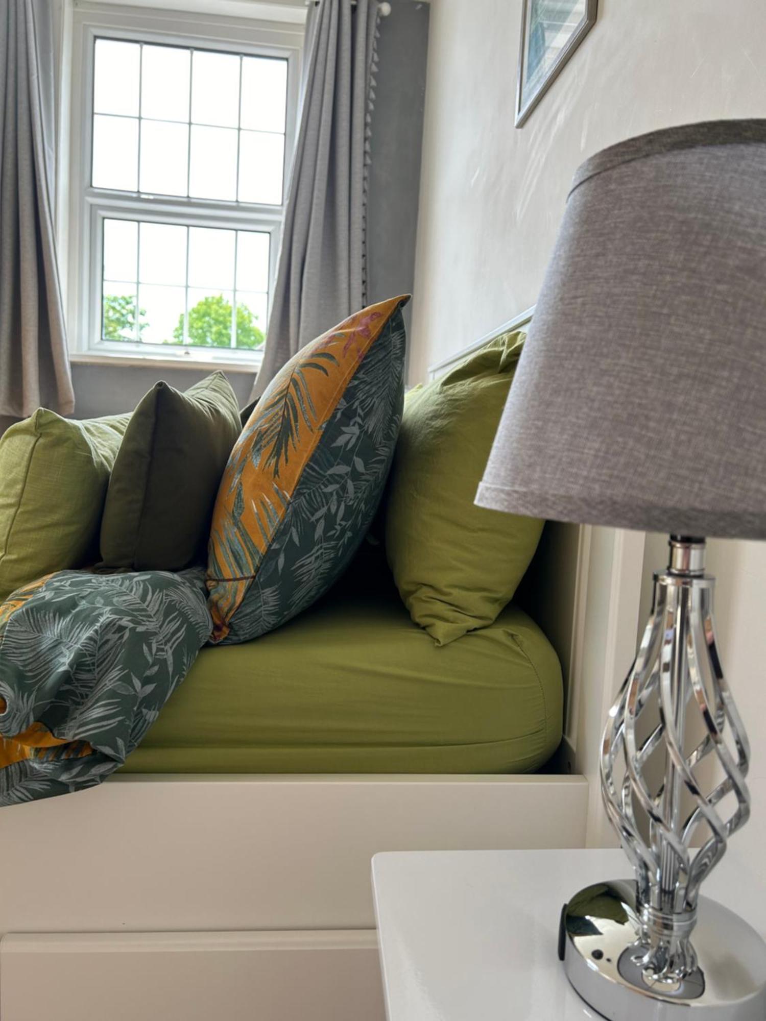Seaside Rentals Bournemouth - 2Br, Upto 6Ppl, Beach 3 Min Walk, Dogs Ok, Wifi, Park 2 Cars Eksteriør billede